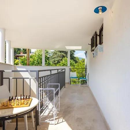 Apartment Vita Lovran * لوفغان