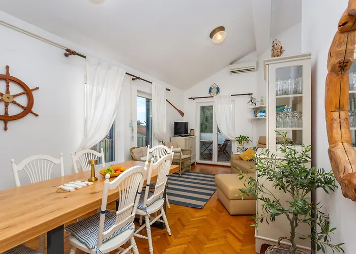 Apartment Vita Lovran * Lovran